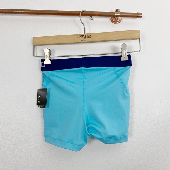 NIKE Pro Spanx Shorts NWT Small - Picture 2 of 2
